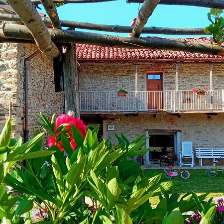 Cascina Boschetto Bed & Breakfast Saliceto Bagian luar foto