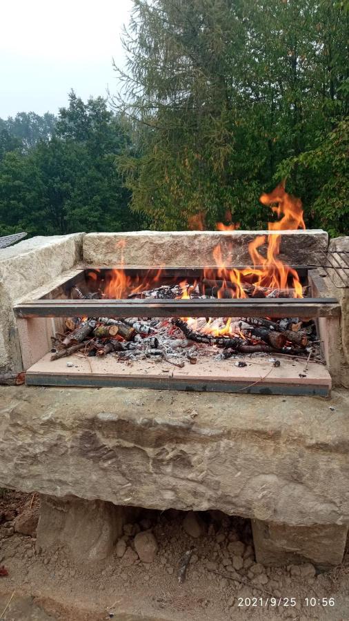 Cascina Boschetto Bed & Breakfast Saliceto Bagian luar foto