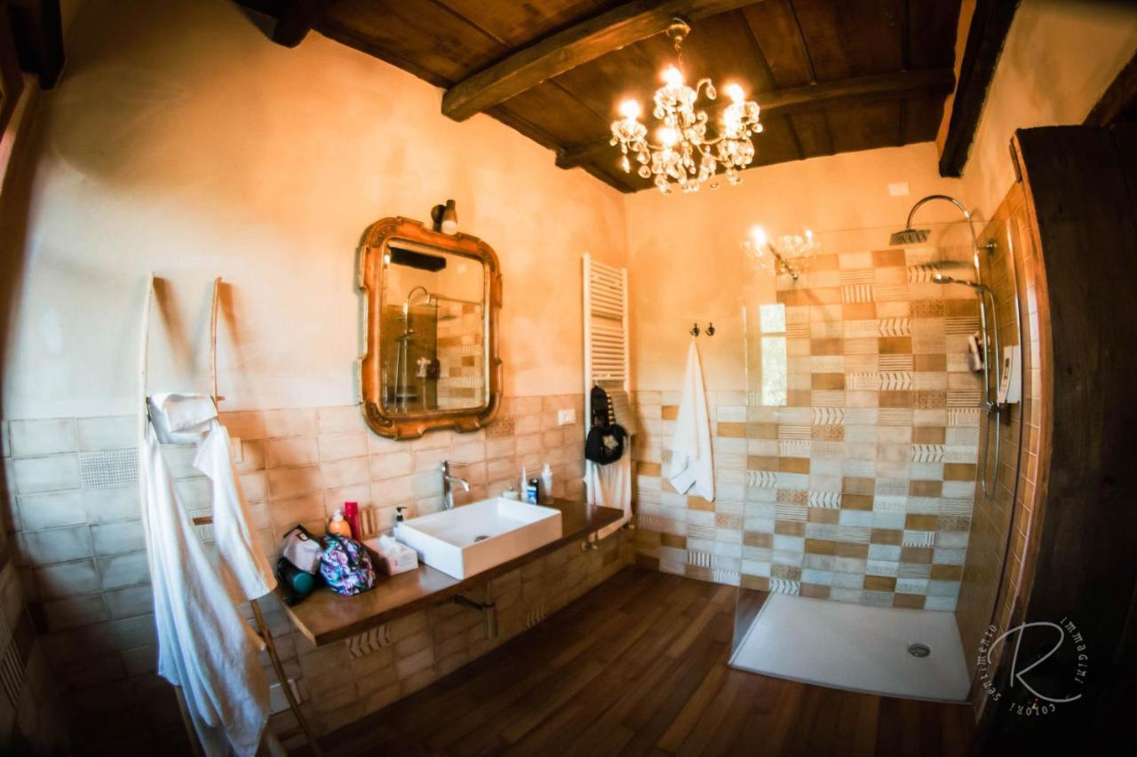 Cascina Boschetto Bed & Breakfast Saliceto Bagian luar foto