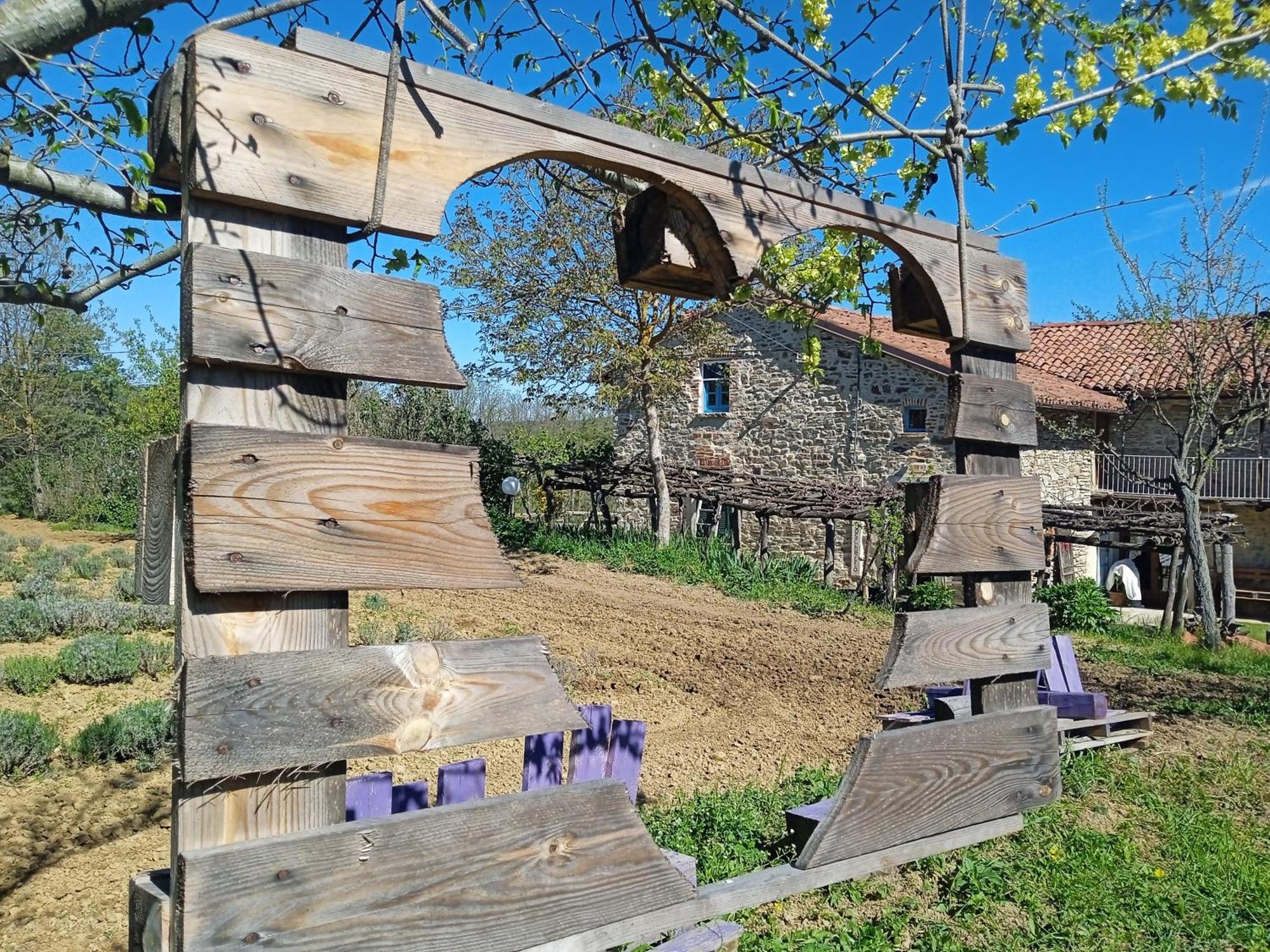 Cascina Boschetto Bed & Breakfast Saliceto Bagian luar foto